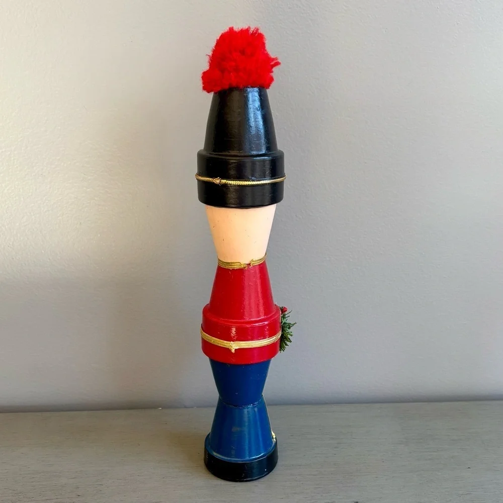 VTG Handcrafted Nutcracker Christmas Painted Ceramic Pots Wreath Holiday 13.5